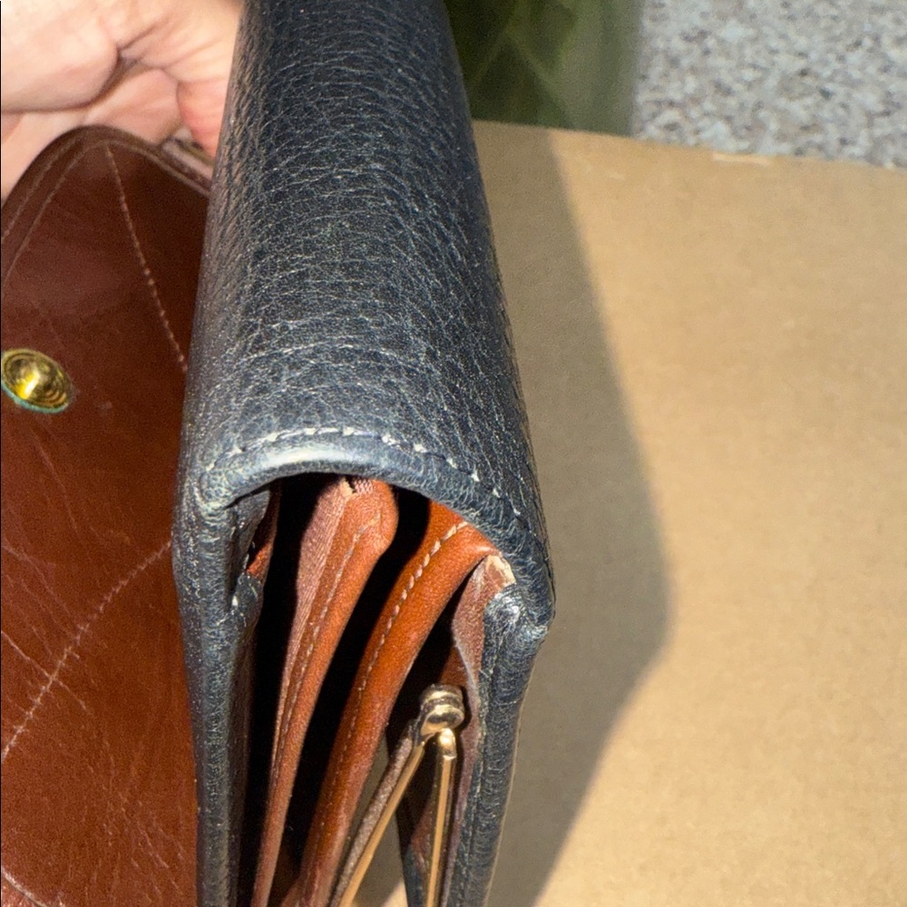 Dooney & Bourke Vintage All Weather Leather - Picture 6 of 11